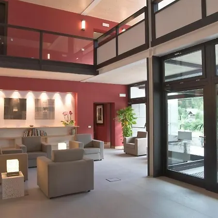 Active La Torre بادولا