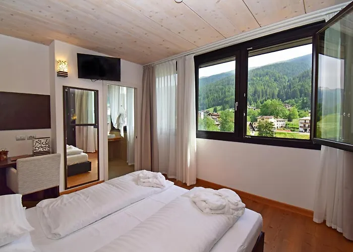 Active La Torre 4* Падола